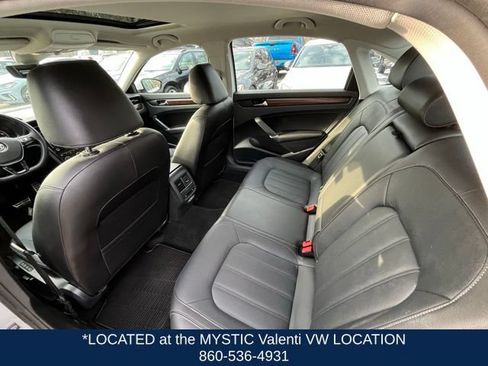 Used 2020 Volkswagen Passat 2.0T SEL FWD image 12