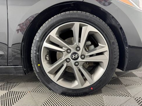 Used 2017 Hyundai Elantra Limited FWD image 45