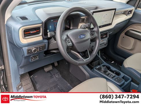 Used 2025 Ford Maverick Lariat w/ 4K Tow Package AWD/4WD image 16
