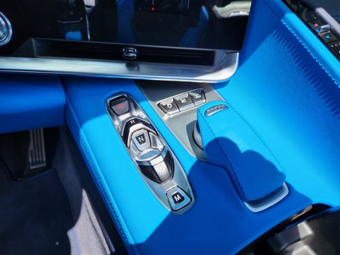 Used 2024 Chevrolet Corvette Stingray Premium Conv w/ Z51 Performance Package RWD image 28