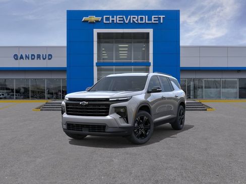 New 2027 Chevrolet Traverse LT w/ Midnight/Sport Edition AWD/4WD image 8