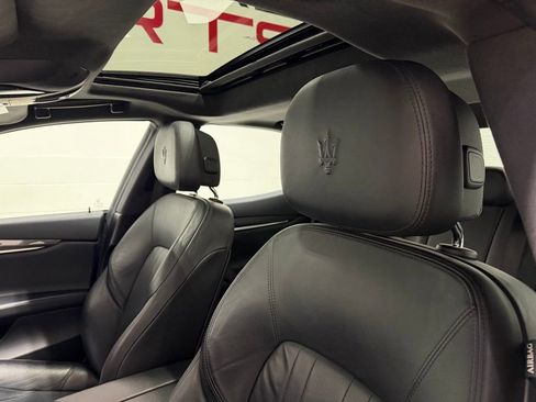 Used 2018 Maserati Ghibli image 11