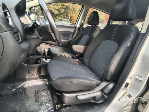 Used 2015 Nissan Versa Note SV image 10