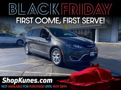 Used 2018 Chrysler Pacifica Touring Plus w/ Tire & Wheel Group