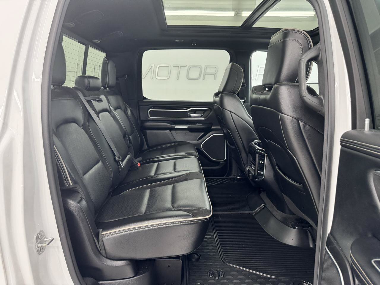 Used 2021 RAM 1500 Laramie AWD/4WD image 16