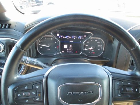 Used 2021 GMC Sierra 3500 Denali w/ Denali Black Diamond Edition image 35