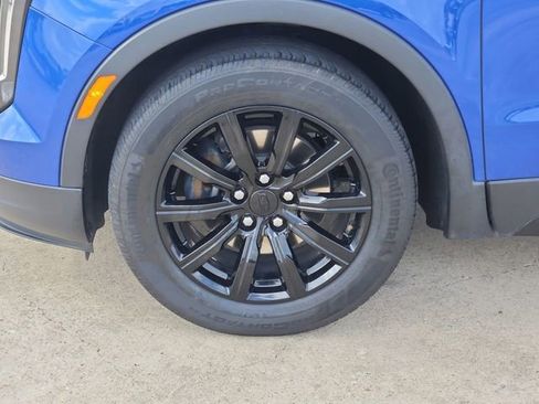 Used 2023 Cadillac XT4 Sport image 11