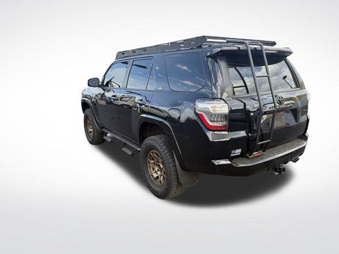 Used 2023 Toyota 4Runner SR5 AWD/4WD image 3