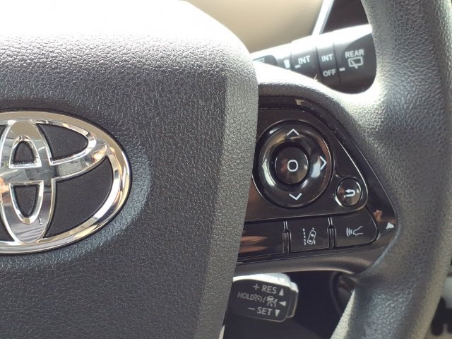 Used 2019 Toyota Prius LE FWD image 19