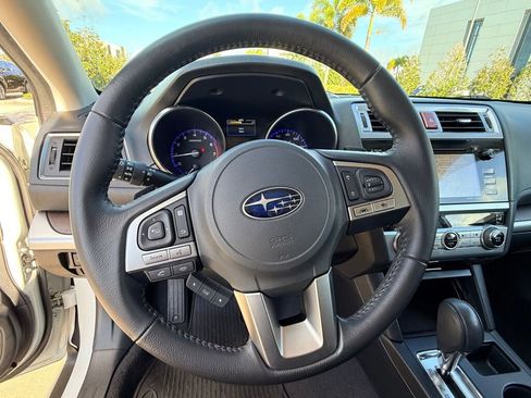 Used 2016 Subaru Outback 2.5i Limited image 32