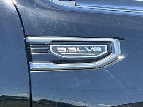 Used 2020 GMC Sierra 1500 AT4 w/ AT4 Premium Package AWD/4WD image 8