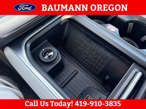 Used 2025 Ford Expedition Platinum AWD/4WD image 25