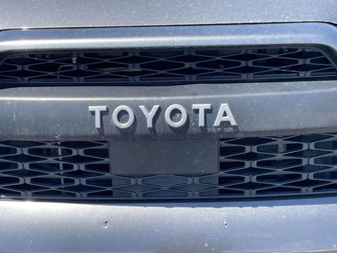 Used 2021 Toyota 4Runner SR5 AWD/4WD image 4