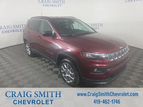 Used 2022 Jeep Compass Latitude AWD/4WD image 7