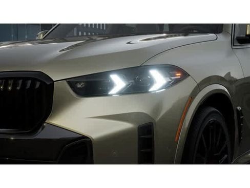 New 2026 BMW X5 xDrive40i w/ M Sport Package AWD/4WD image 6