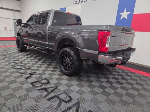 Used 2017 Ford F250 XLT w/ XLT Value Package AWD/4WD image 5