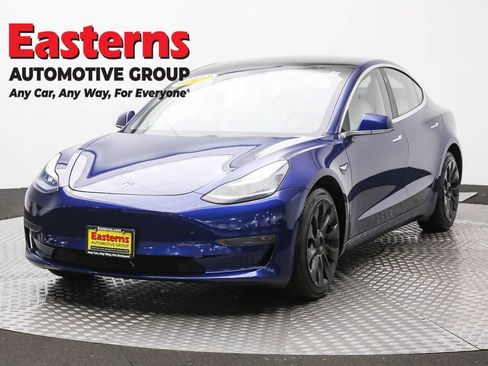 Used 2020 Tesla Model 3 Standard Range Plus image 1