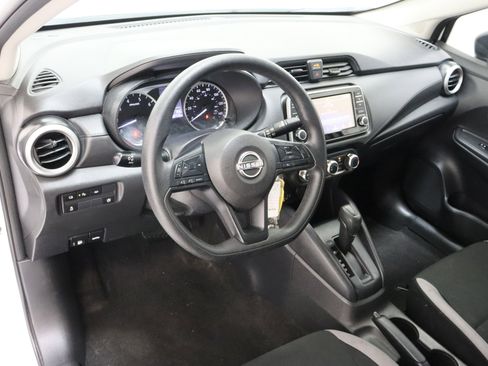 Used 2025 Nissan Versa S w/ Trunk Package image 13