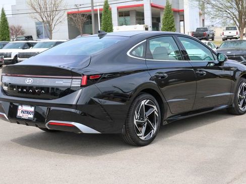 New 2026 Hyundai Sonata SEL FWD image 3