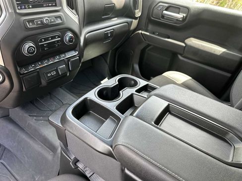 Certified 2025 Chevrolet Silverado 1500 Custom w/ LPO, Dark Essentials Package RWD image 21