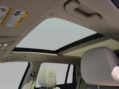 New 2026 Mercedes-Benz GLS 450 4MATIC image 35