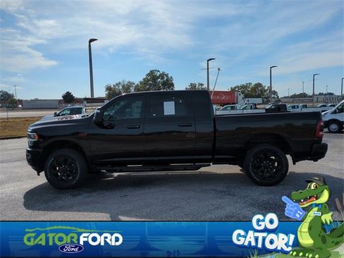 Used 2024 RAM 3500 Laramie w/ Night Edition image 8