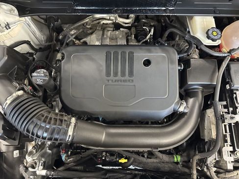 Used 2023 GMC Acadia SLE w/ LPO, Floor Liner Package image 41