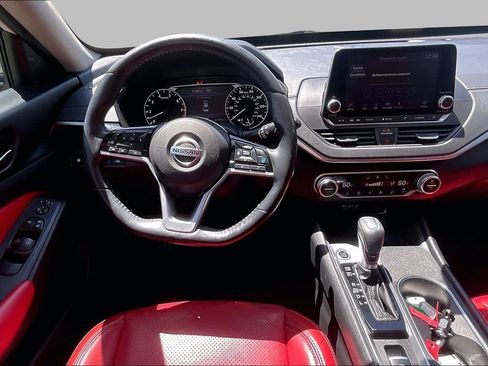 Used 2019 Nissan Altima 2.5 SV FWD image 5