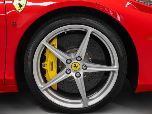 Certified 2012 Ferrari 458 Spider RWD image 11