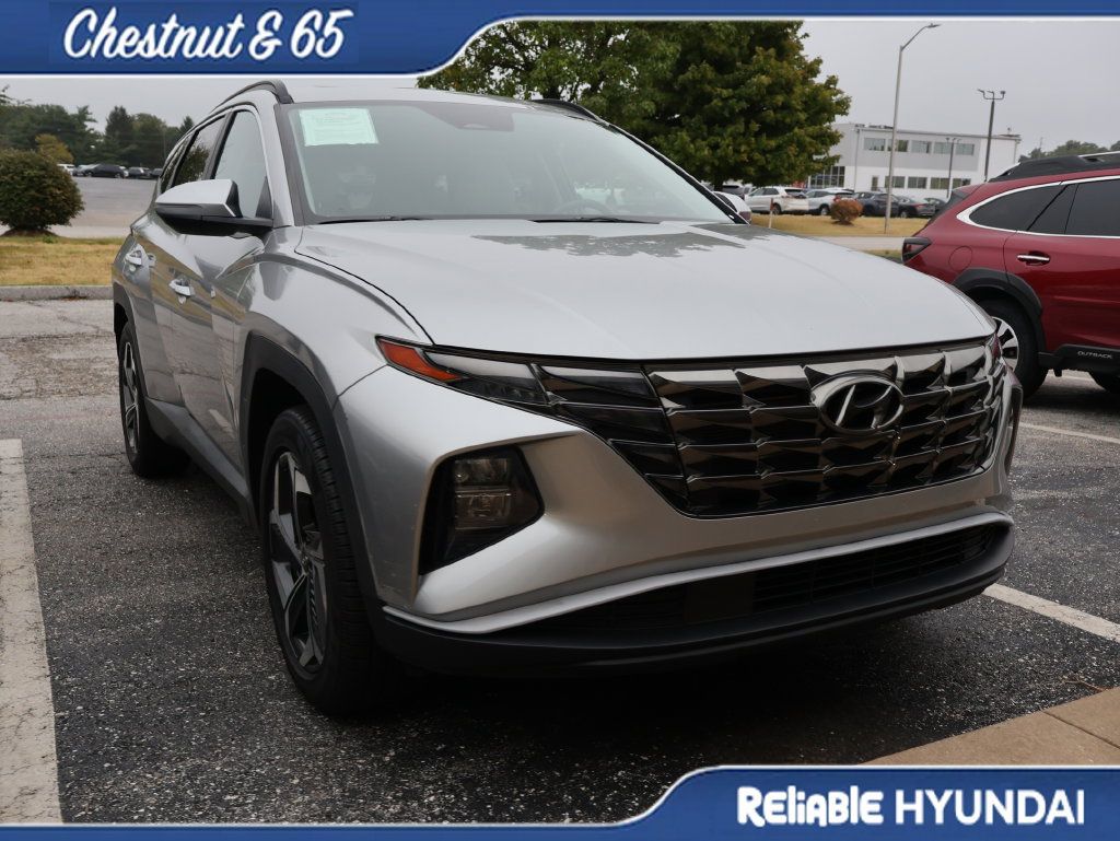 Used 2022 Hyundai Tucson SEL w/ Convenience + Premium Package FWD image 2