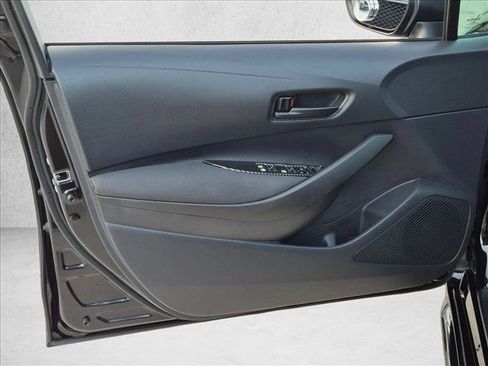 Used 2026 Toyota Corolla LE FWD image 12