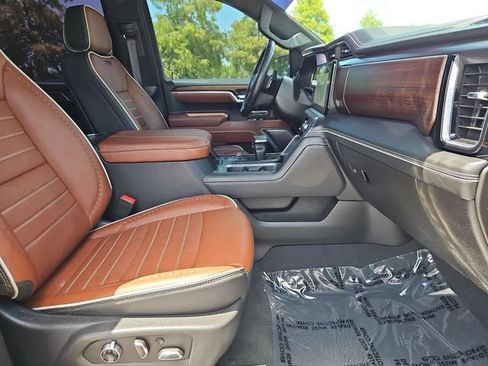 Certified 2025 GMC Sierra 1500 Denali Ultimate AWD/4WD image 29