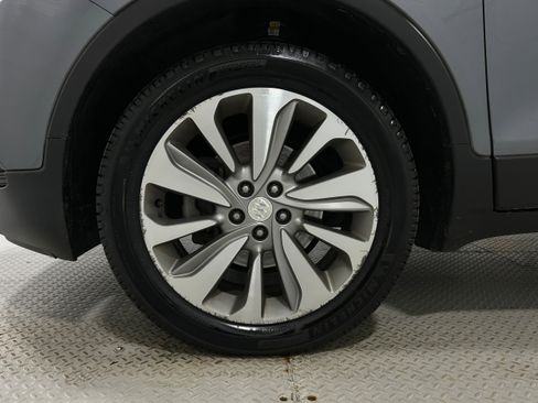 Used 2020 Buick Encore Preferred w/ Safety Package image 32