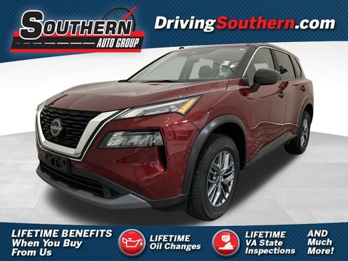 Used 2023 Nissan Rogue S image 1