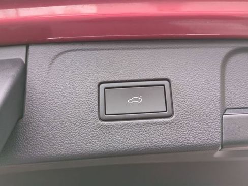 Used 2023 Volkswagen Atlas SE image 22