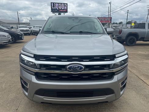 Used 2023 Ford Expedition Limited AWD/4WD image 8