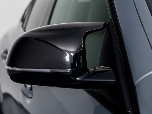 Used 2024 BMW X6 M60i image 27