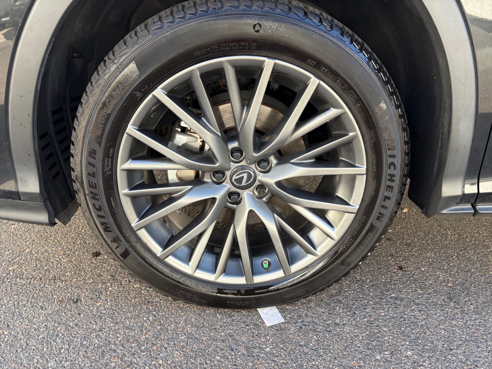 Used 2022 Lexus RX 450h F Sport w/ Accessory Package AWD/4WD image 24
