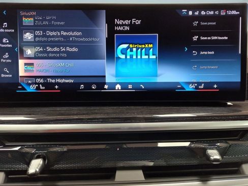 Used 2026 BMW X5 xDrive40i w/ Executive Package image 23