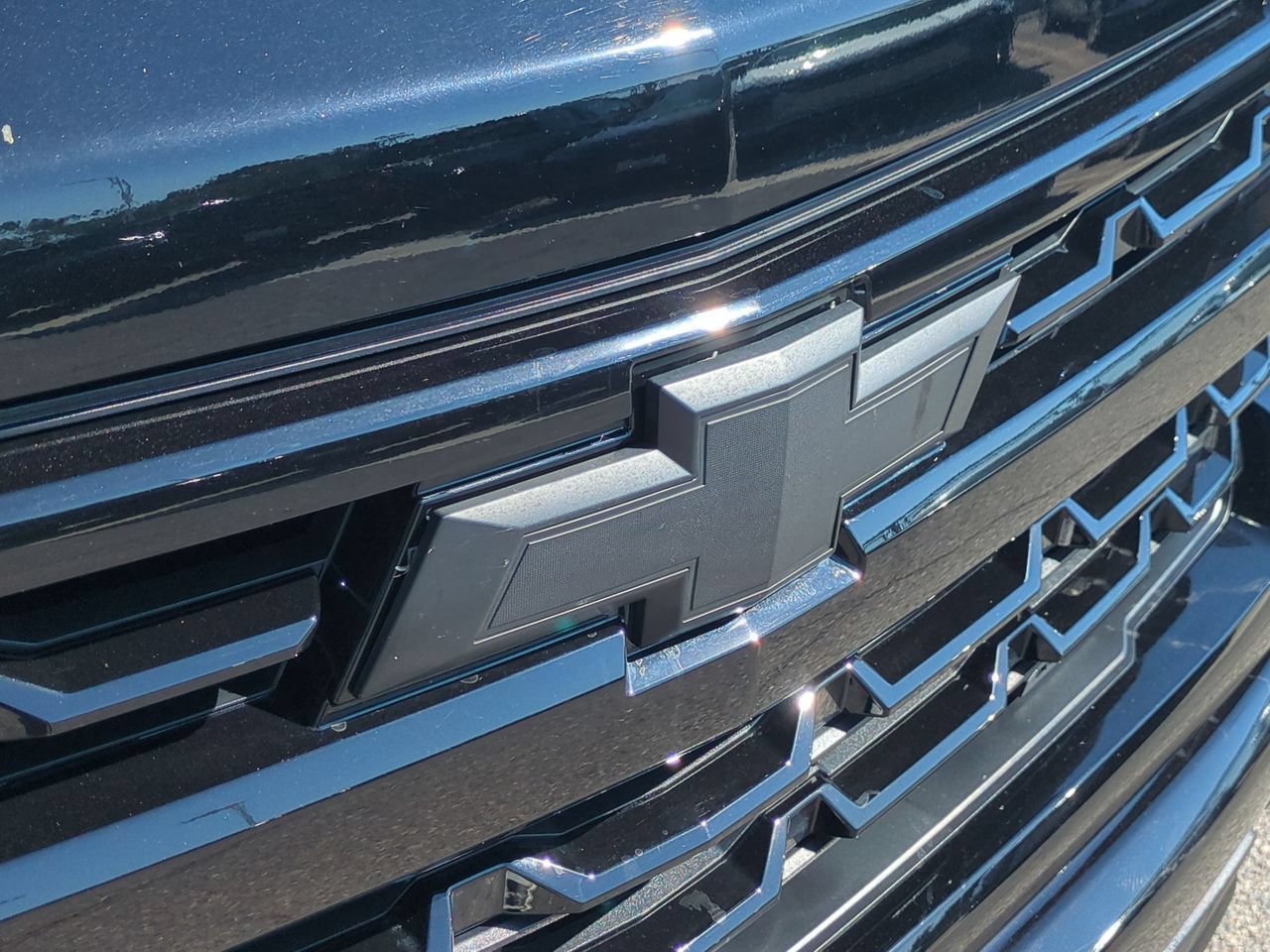 Used 2025 Chevrolet Silverado 1500 LT Trail Boss w/ Convenience Package II AWD/4WD image 31