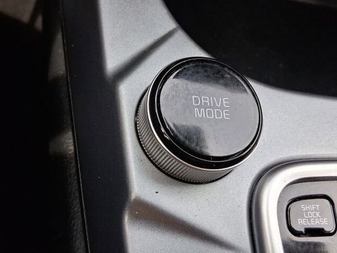 Used 2024 Kia Seltos LX AWD/4WD image 29