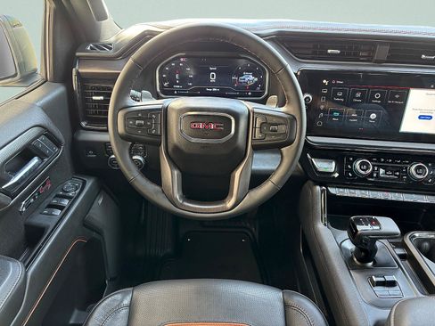 Used 2025 GMC Sierra 1500 AT4 w/ AT4 Premium Package AWD/4WD image 35