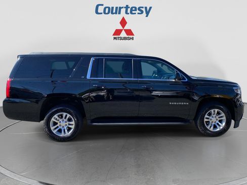 Used 2020 Chevrolet Suburban LT w/ Luxury Package AWD/4WD image 7