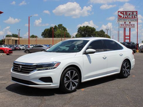 Used 2021 Volkswagen Passat 2.0T SE FWD image 7