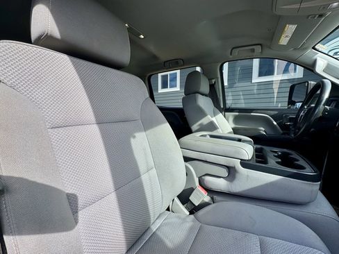 Used 2019 GMC Sierra 2500 4x4 Crew Cab w/ Sierra Convenience Package image 23