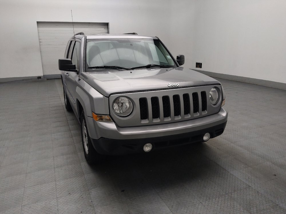 Used 2016 Jeep Patriot Sport w/ Power Value Group FWD image 13