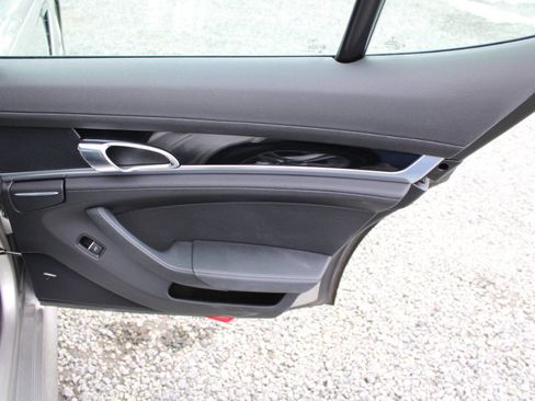 Used 2011 Porsche Panamera image 25