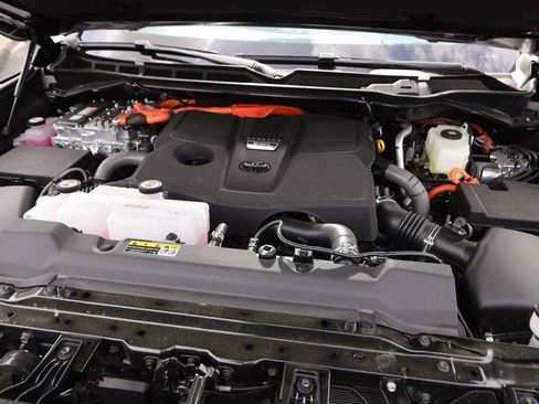 New 2026 Toyota Tundra Platinum AWD/4WD image 27
