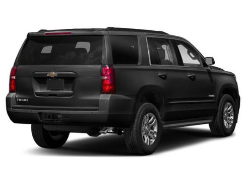 Used 2019 Chevrolet Tahoe LT w/ Luxury Package RWD image 2