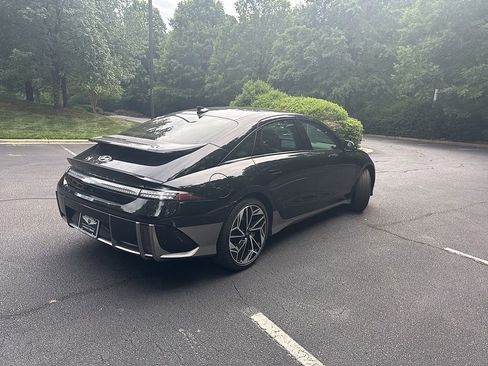 Used 2025 Hyundai Ioniq 6 Limited RWD image 6